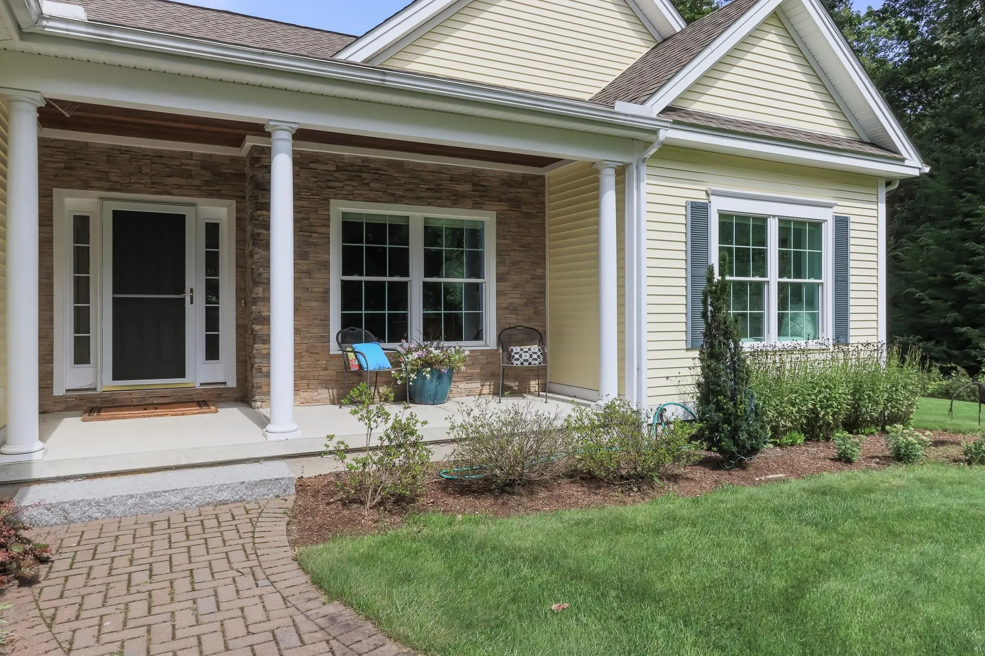 6 Swan Circle Concord NH 03301