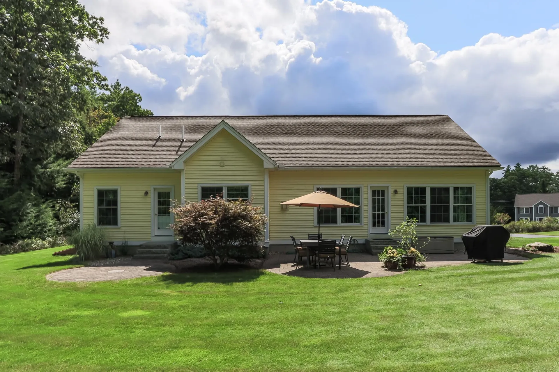 6 Swan Circle Concord NH 03301