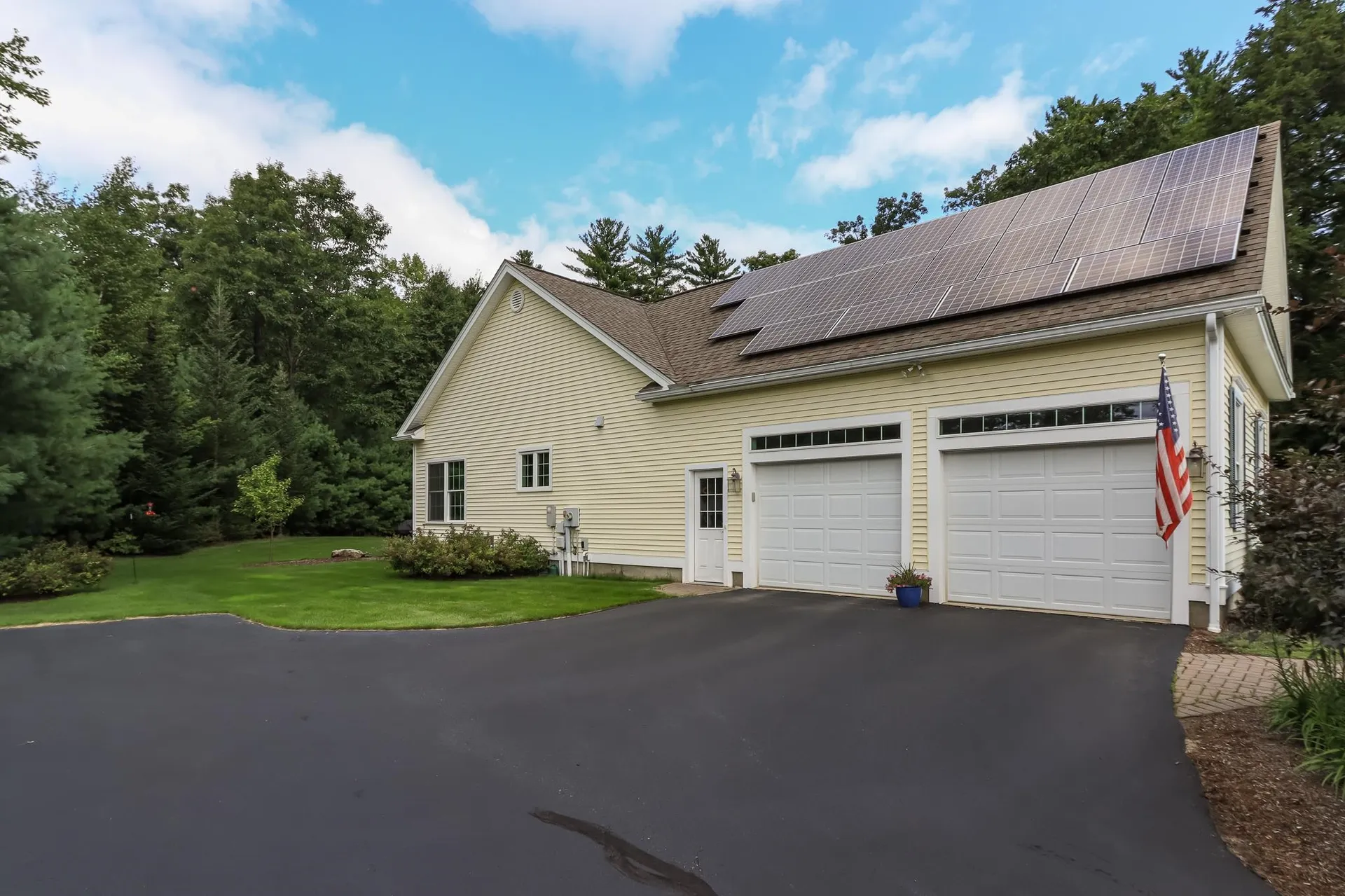 6 Swan Circle Concord NH 03301