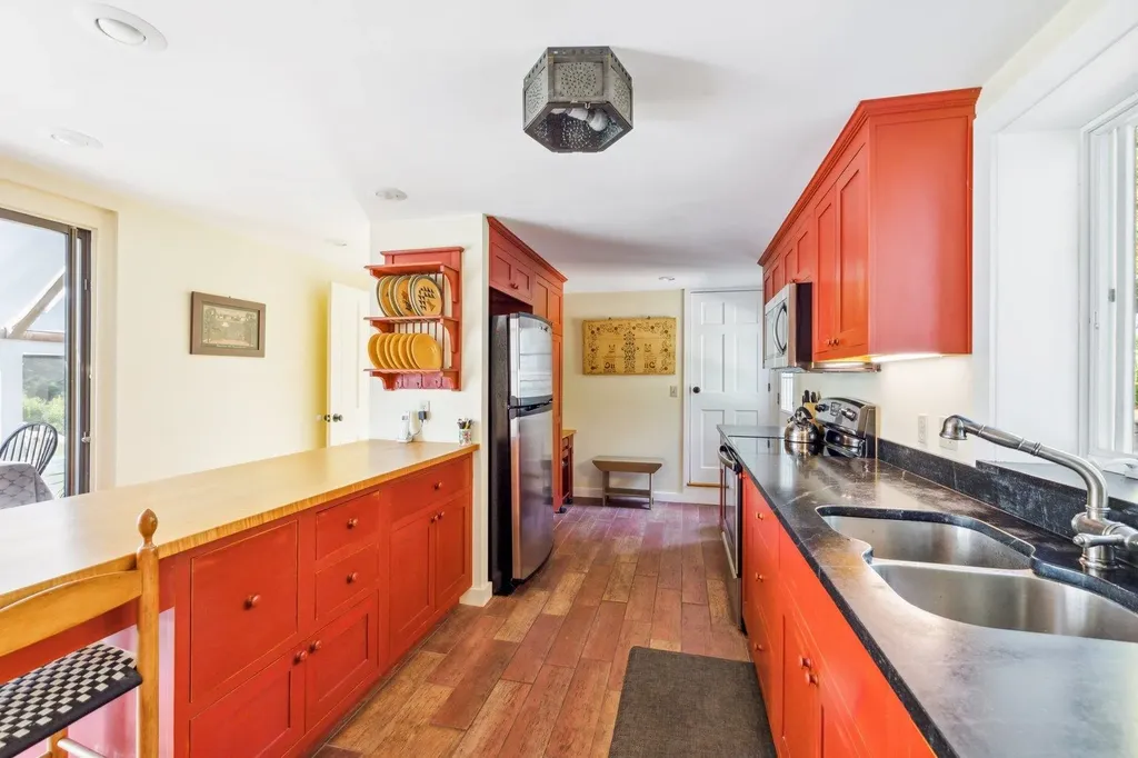 188 Burpee Road Dublin NH 03444