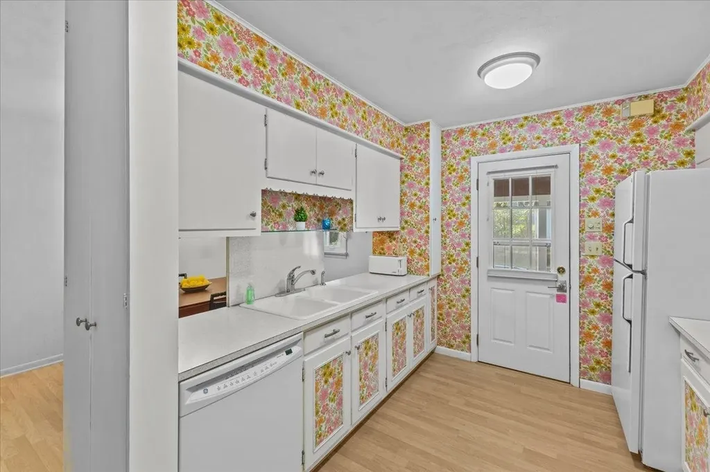 98 Kimball Terrace Shelburne VT 05482