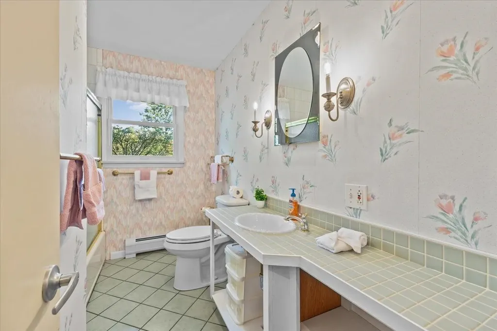 98 Kimball Terrace Shelburne VT 05482