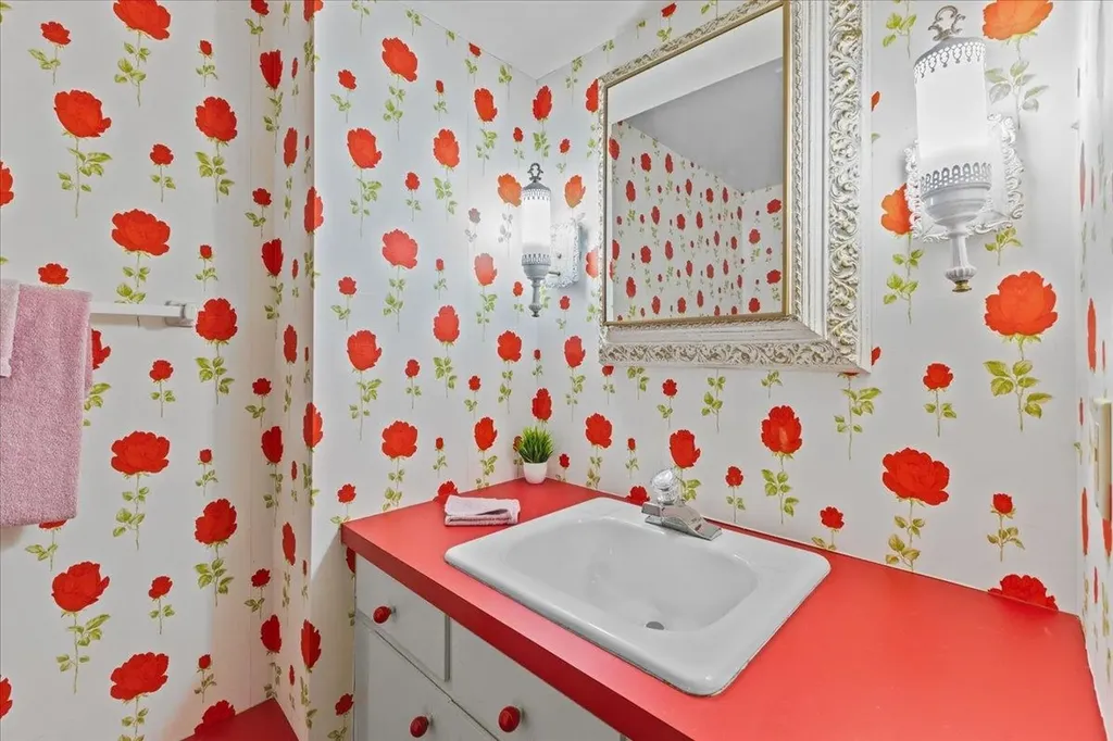 98 Kimball Terrace Shelburne VT 05482