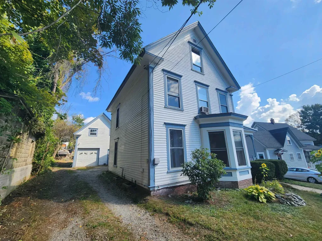 62 Maple Square Franklin NH 03235