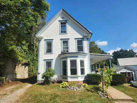 62 Maple Square Franklin NH 03235