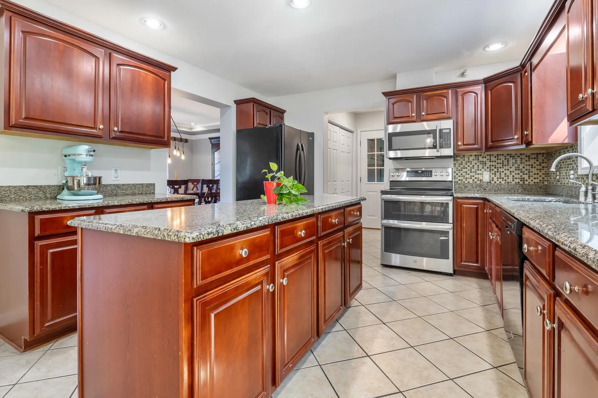 1734 Bliss Road Hartford VT 05001