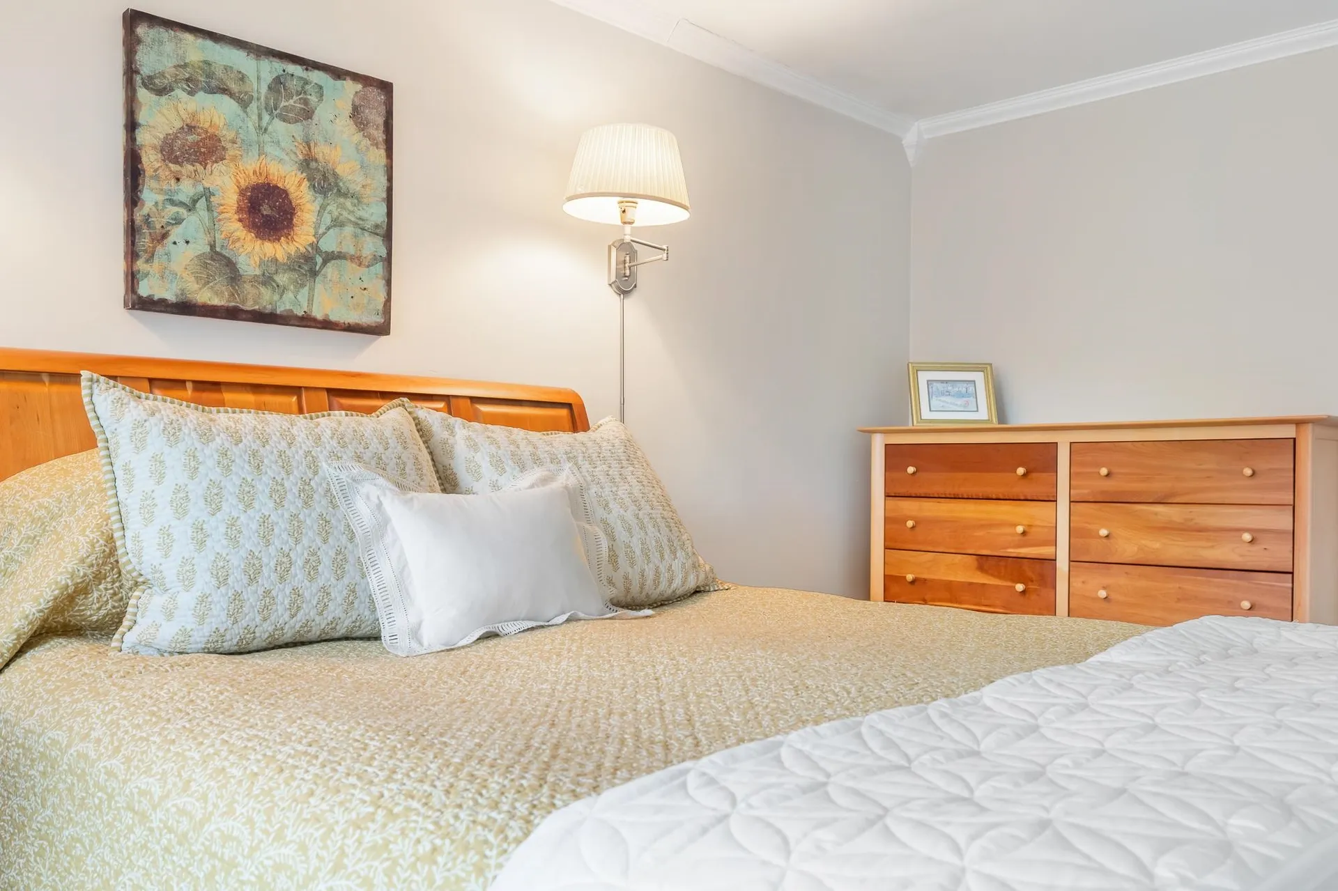 1734 Bliss Road Hartford VT 05001