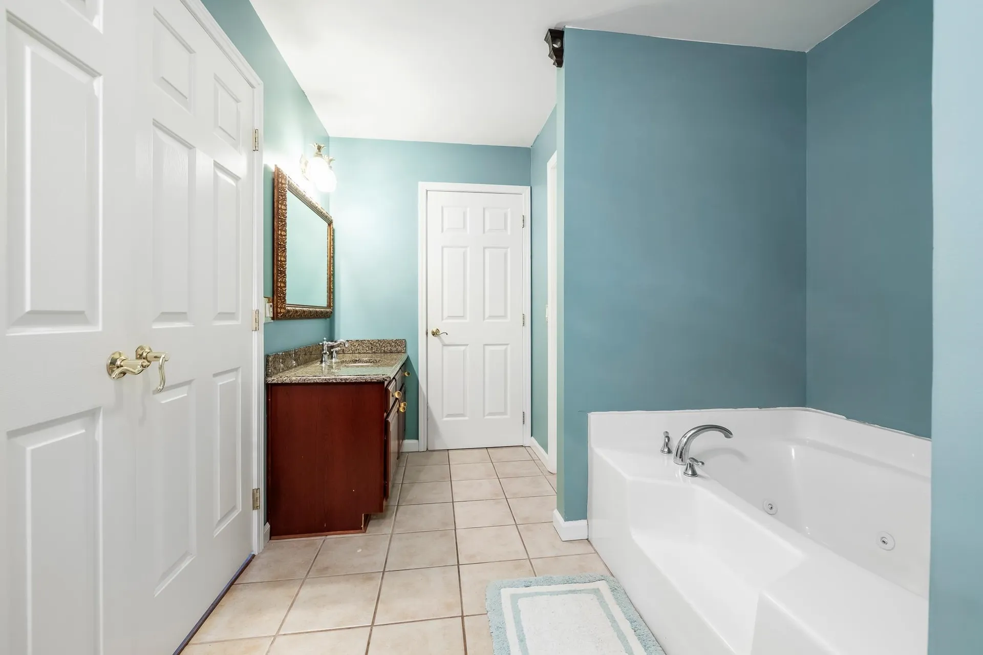 1734 Bliss Road Hartford VT 05001