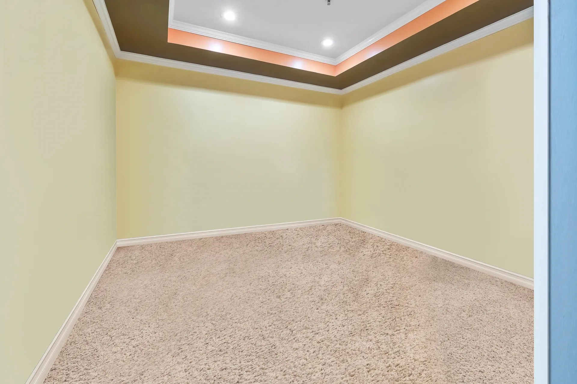 1734 Bliss Road Hartford VT 05001