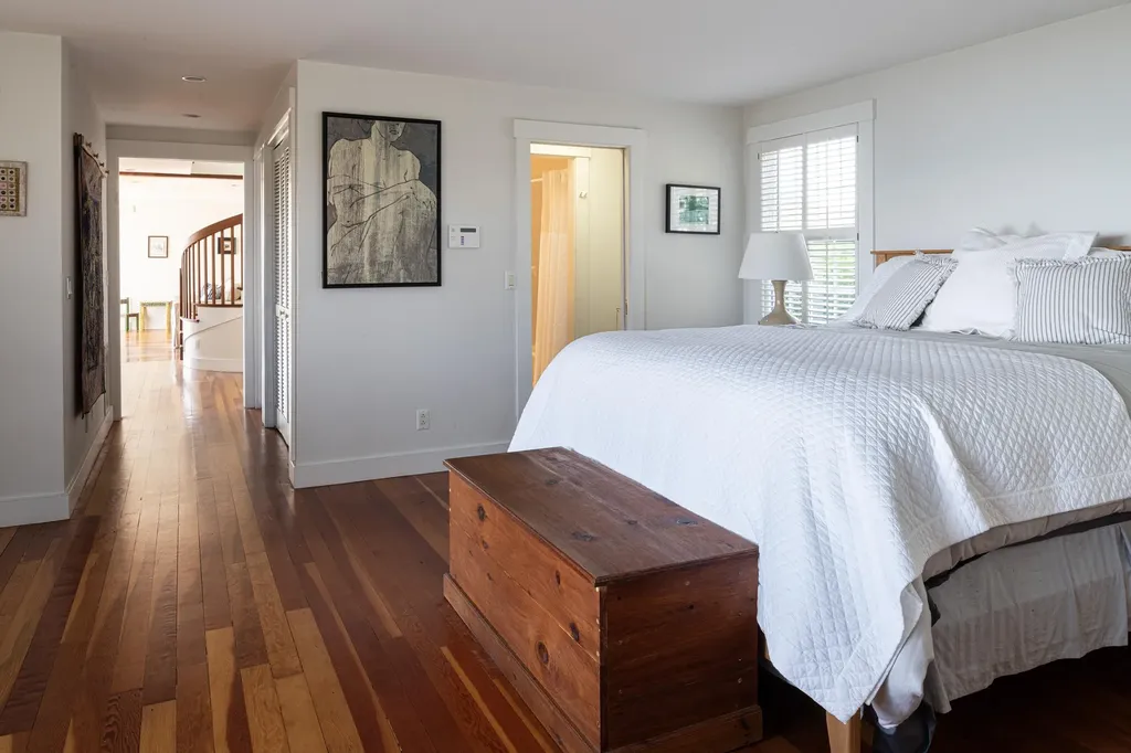 86 Goodwin Road Kittery ME 03905