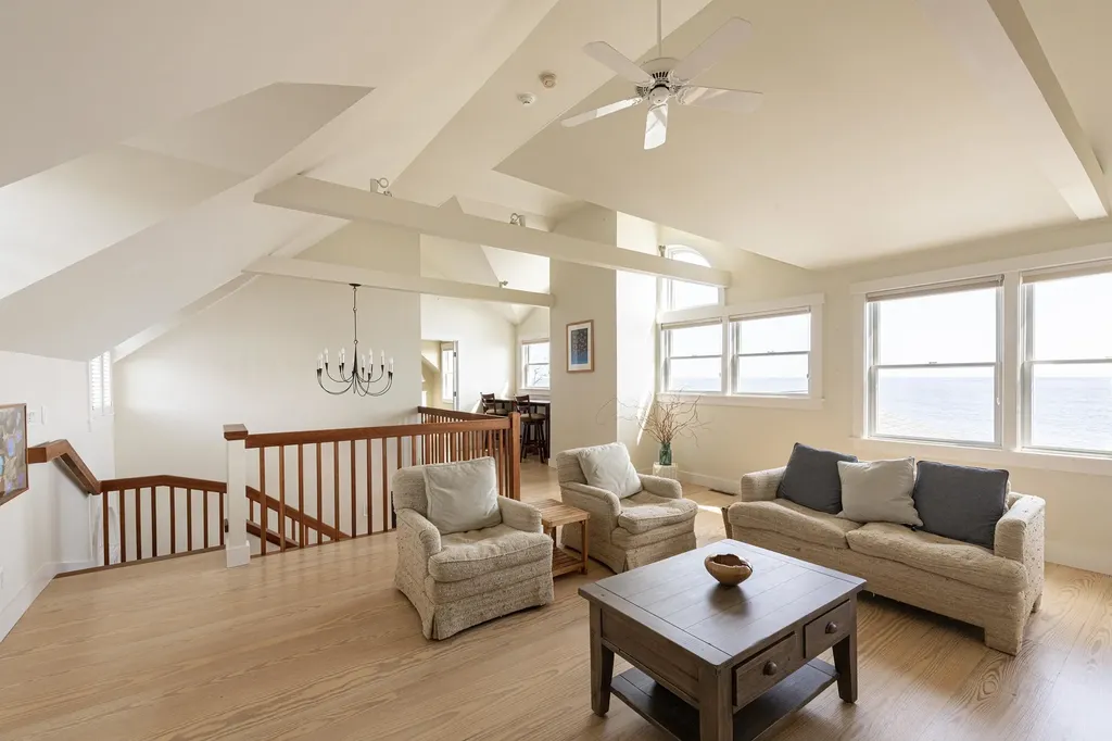 86 Goodwin Road Kittery ME 03905