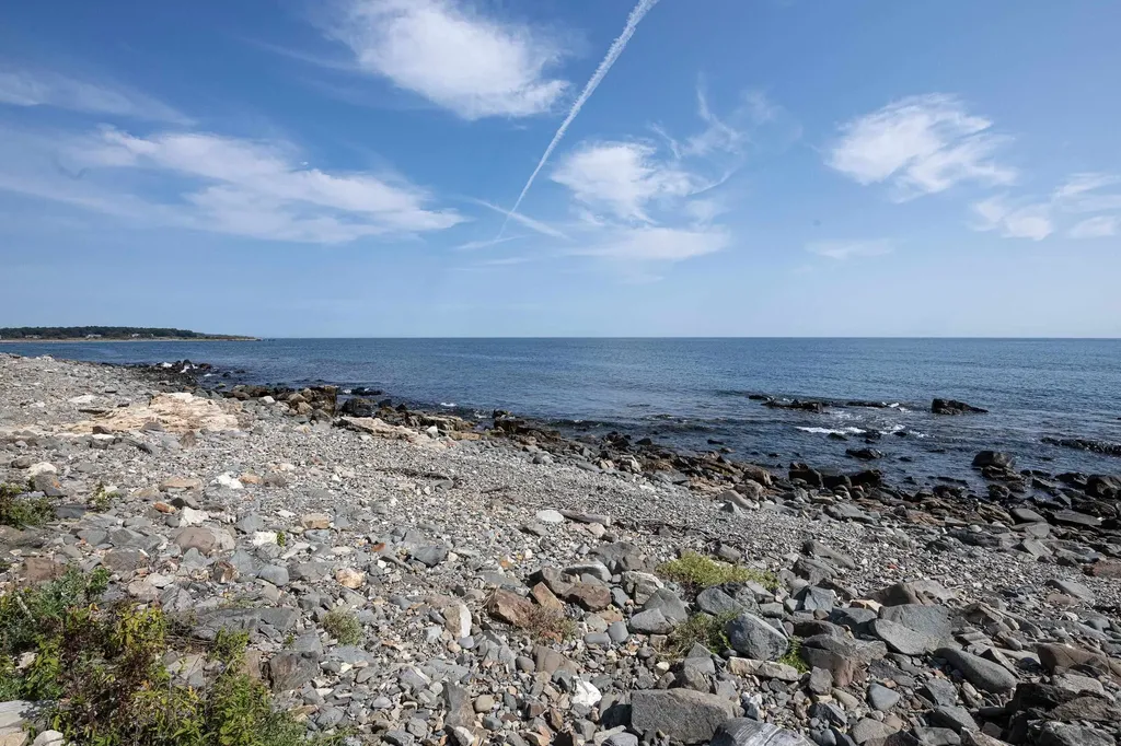 86 Goodwin Road Kittery ME 03905