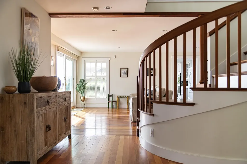 86 Goodwin Road Kittery ME 03905