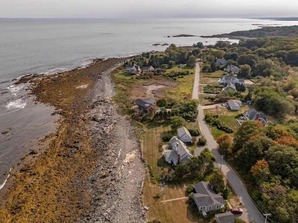 86 Goodwin Road Kittery ME 03905