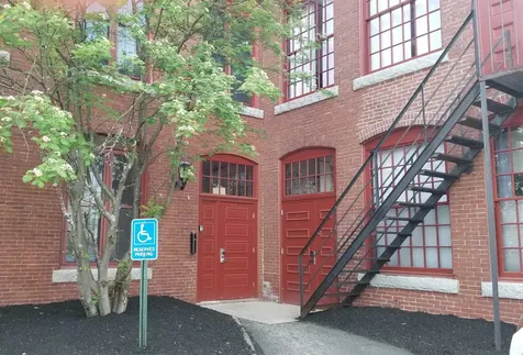 470 Silver Street Manchester NH 03103