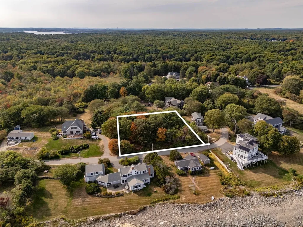 85 Goodwin Road Kittery ME 03905