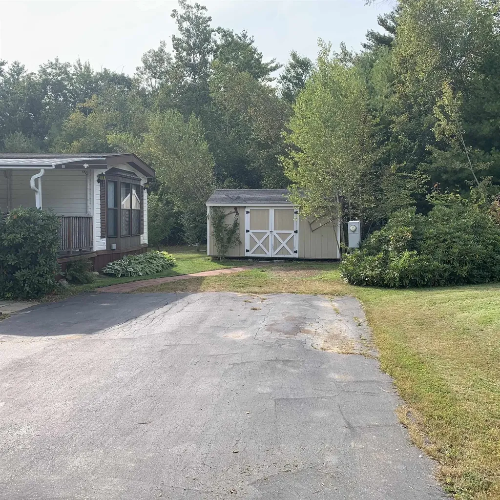 64 Dick Dame Lane Farmington NH 03835