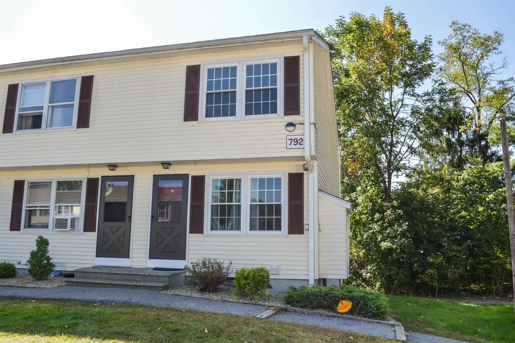 792 Court Street Keene NH 03431