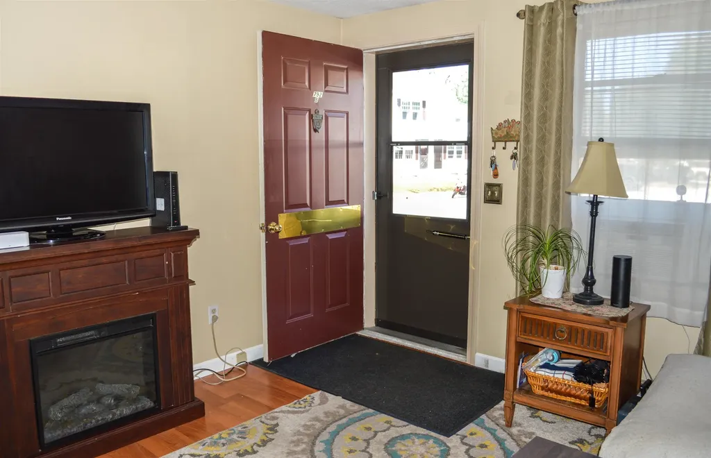 792 Court Street Keene NH 03431