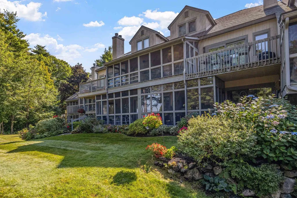 2696 Lake Shore Road Gilford NH 03249