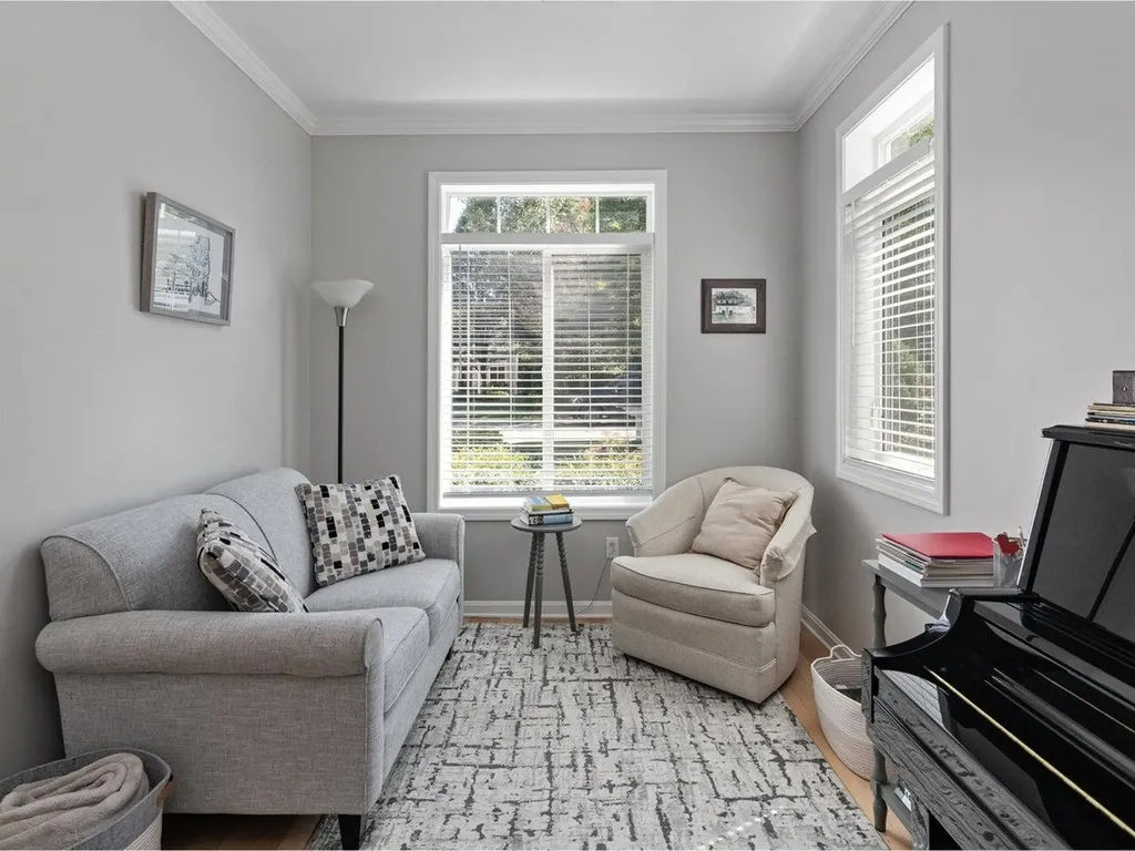 15 Hummingbird Lane South Burlington VT 05403