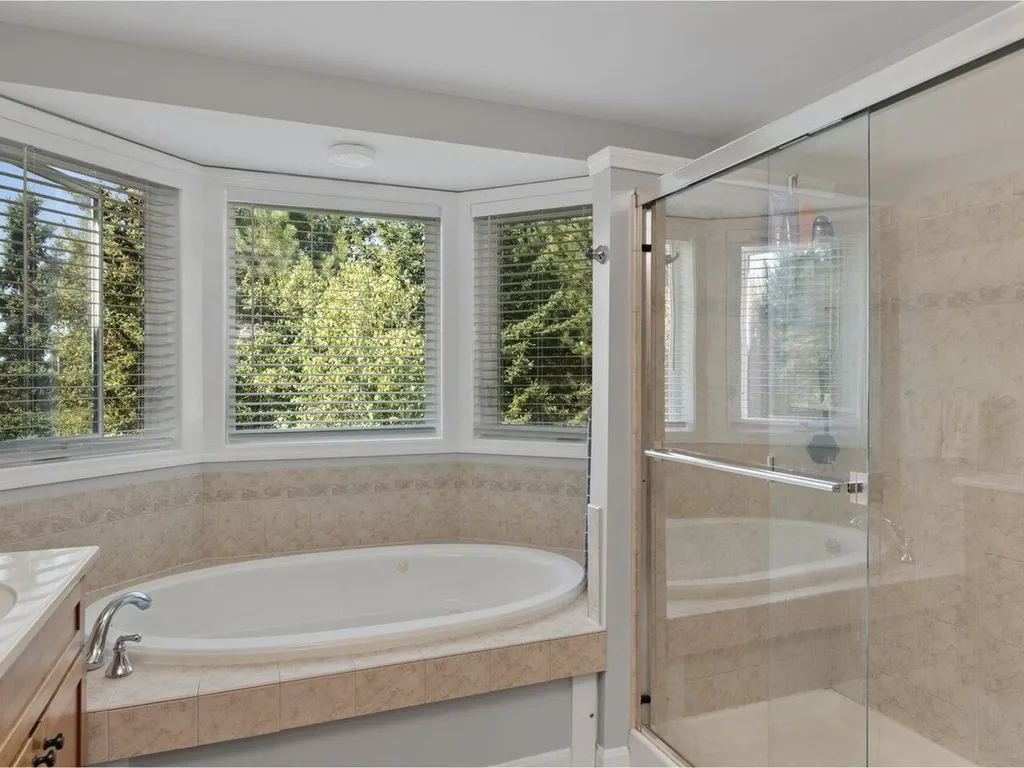 15 Hummingbird Lane South Burlington VT 05403