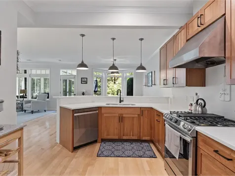 15 Hummingbird Lane South Burlington VT 05403