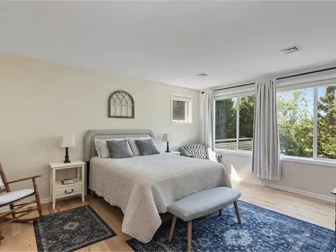 15 Hummingbird Lane South Burlington VT 05403