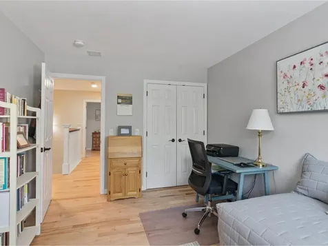 15 Hummingbird Lane South Burlington VT 05403