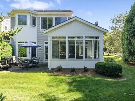 15 Hummingbird Lane South Burlington VT 05403