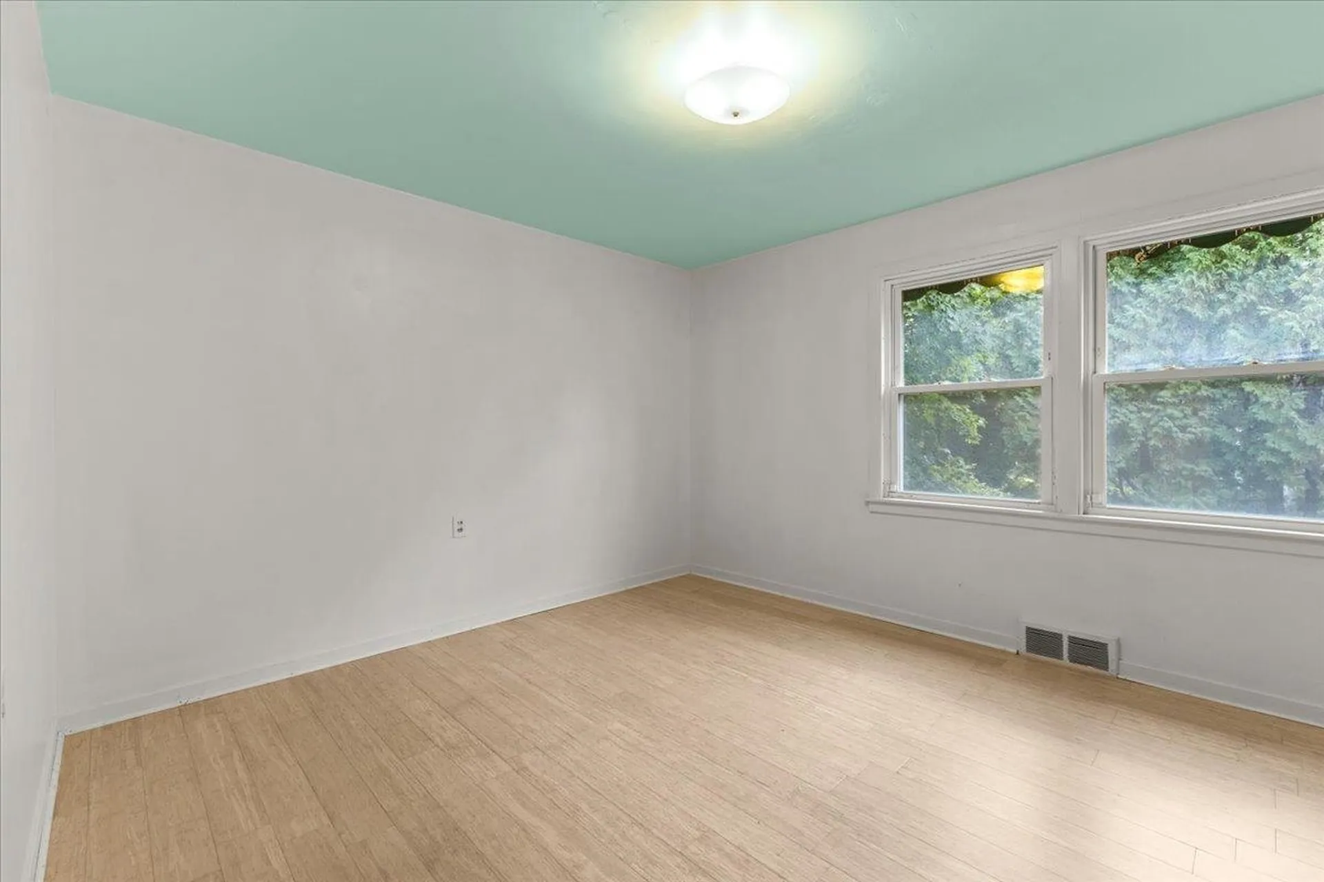 209 North Prospect Street Burlington VT 05401