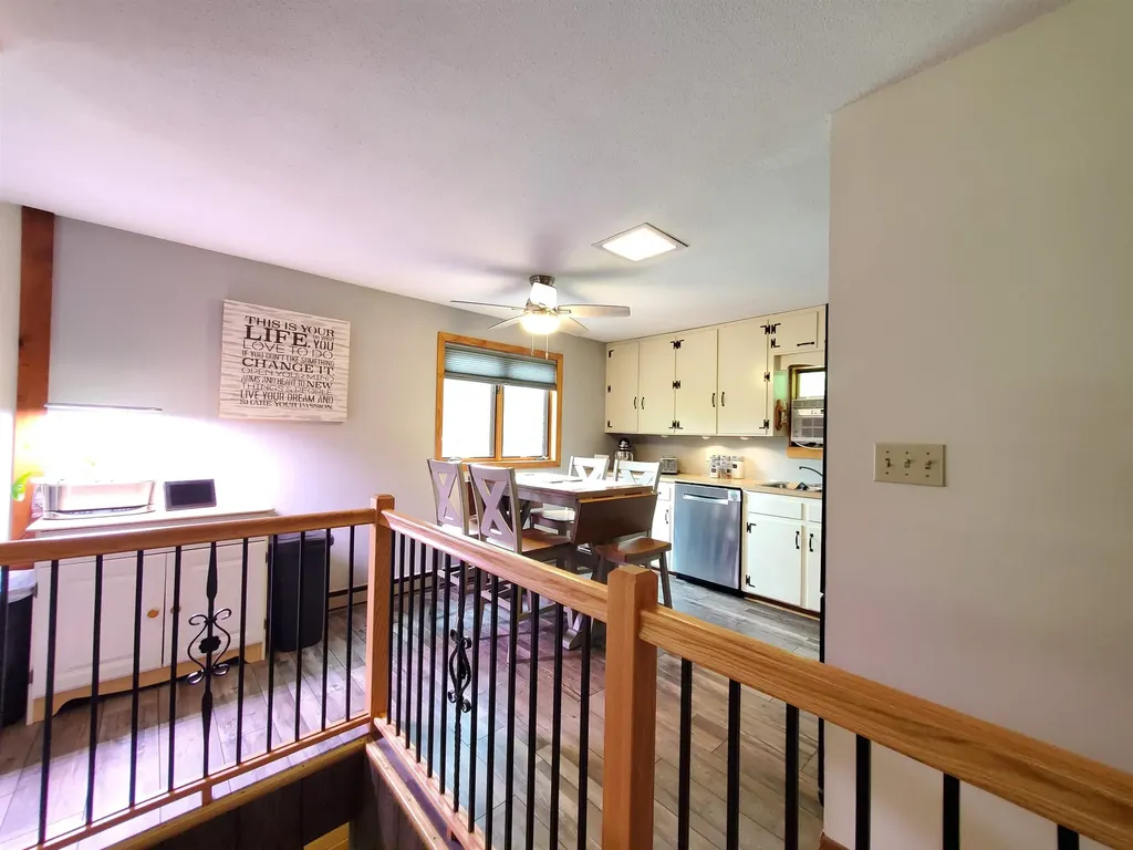 31 Warren Road Enfield NH 03748