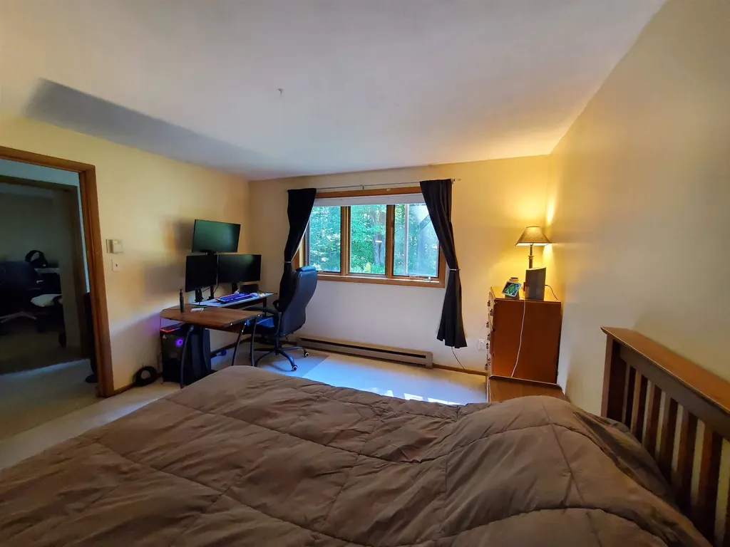 31 Warren Road Enfield NH 03748