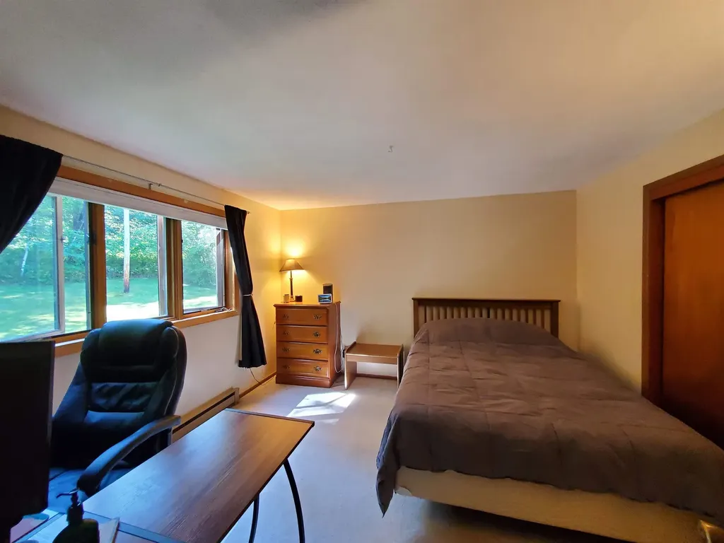 31 Warren Road Enfield NH 03748