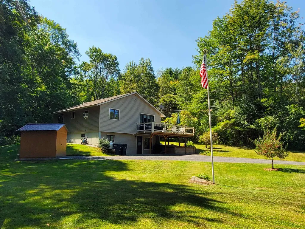 31 Warren Road Enfield NH 03748