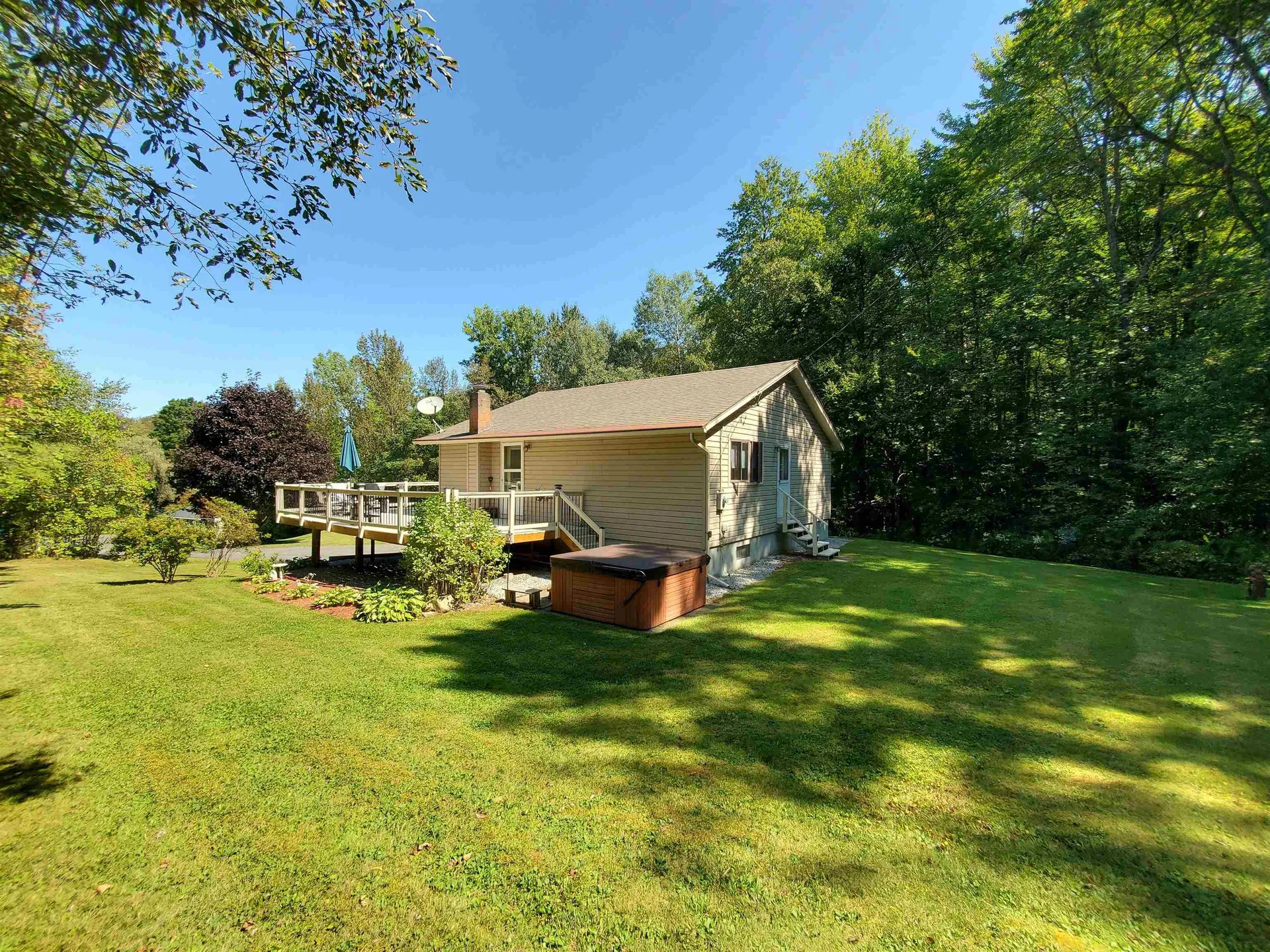 31 Warren Road Enfield NH 03748