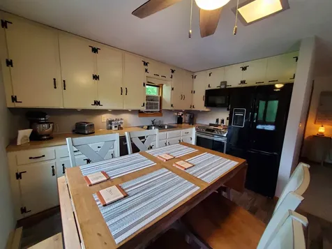 31 Warren Road Enfield NH 03748
