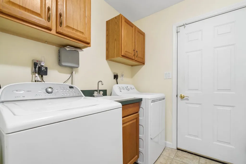 39 Serenity Way Manchester NH 03104
