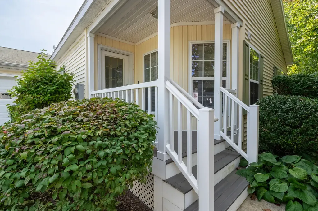 39 Serenity Way Manchester NH 03104