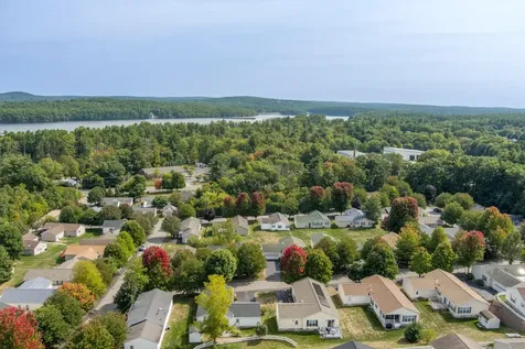 39 Serenity Way Manchester NH 03104