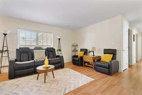 39 Serenity Way Manchester NH 03104