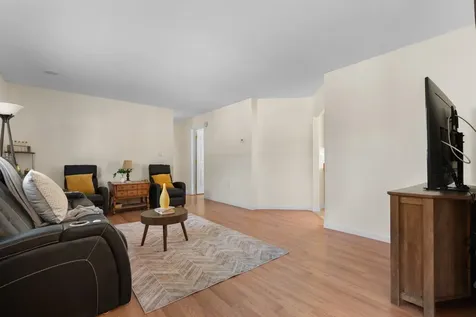 39 Serenity Way Manchester NH 03104