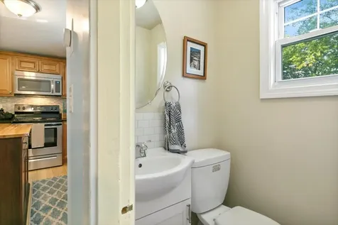 155 Hampstead Road Derry NH 03038