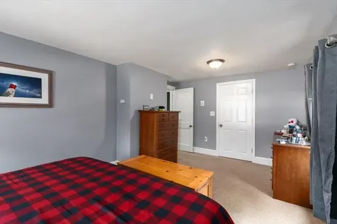 155 Hampstead Road Derry NH 03038