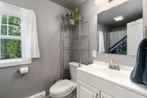 155 Hampstead Road Derry NH 03038