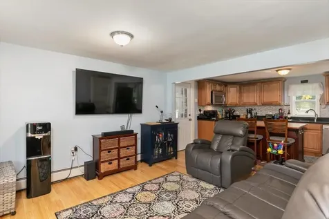 155 Hampstead Road Derry NH 03038