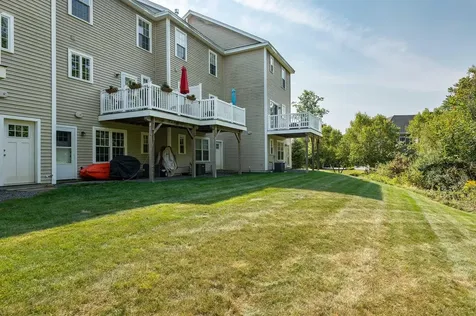 30 Acadia Lane Exeter NH 03833