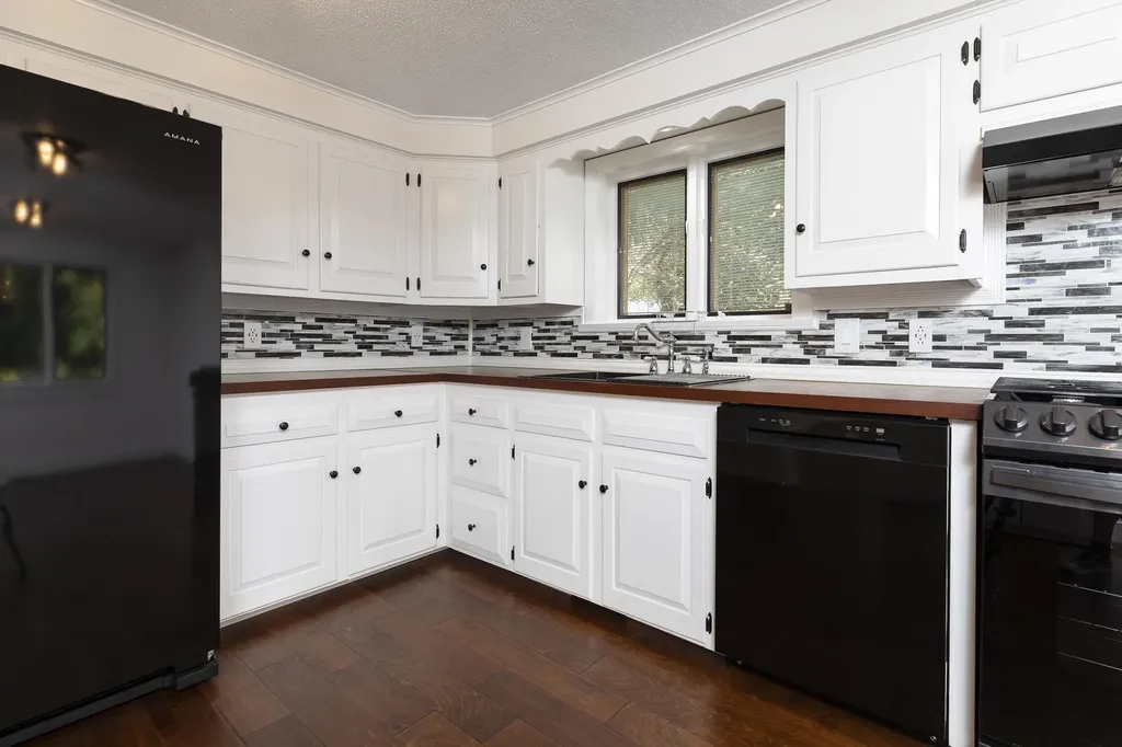 1 Avon Avenue Lebanon NH 03766