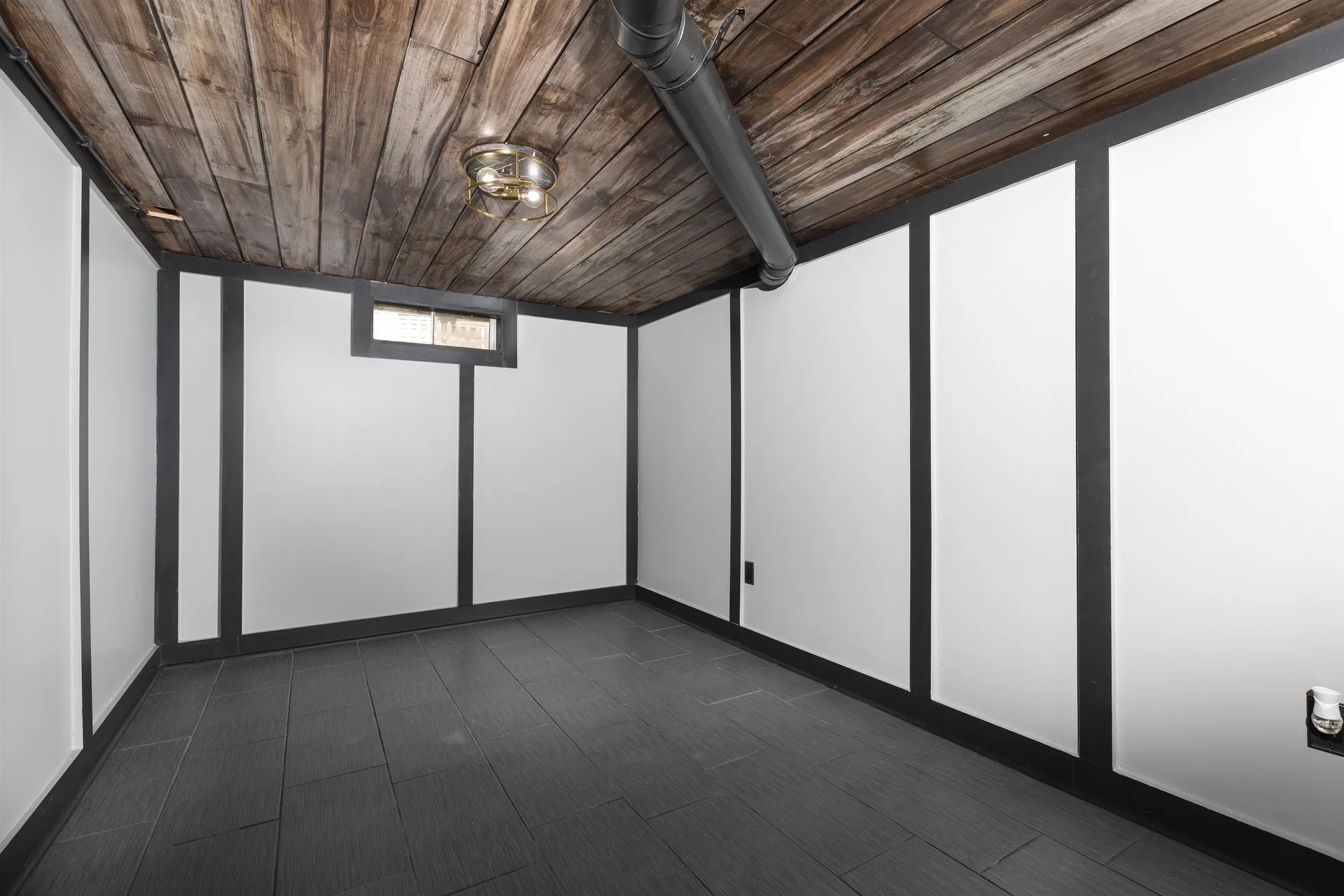 1 Avon Avenue Lebanon NH 03766
