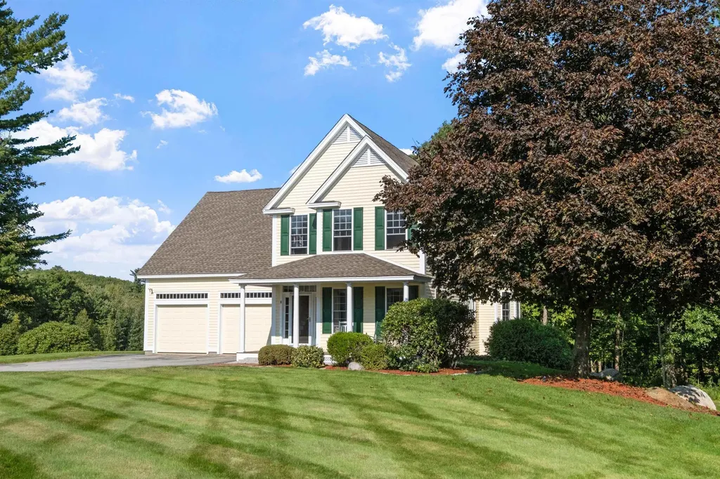 8 Oakmont Drive Concord NH 03301